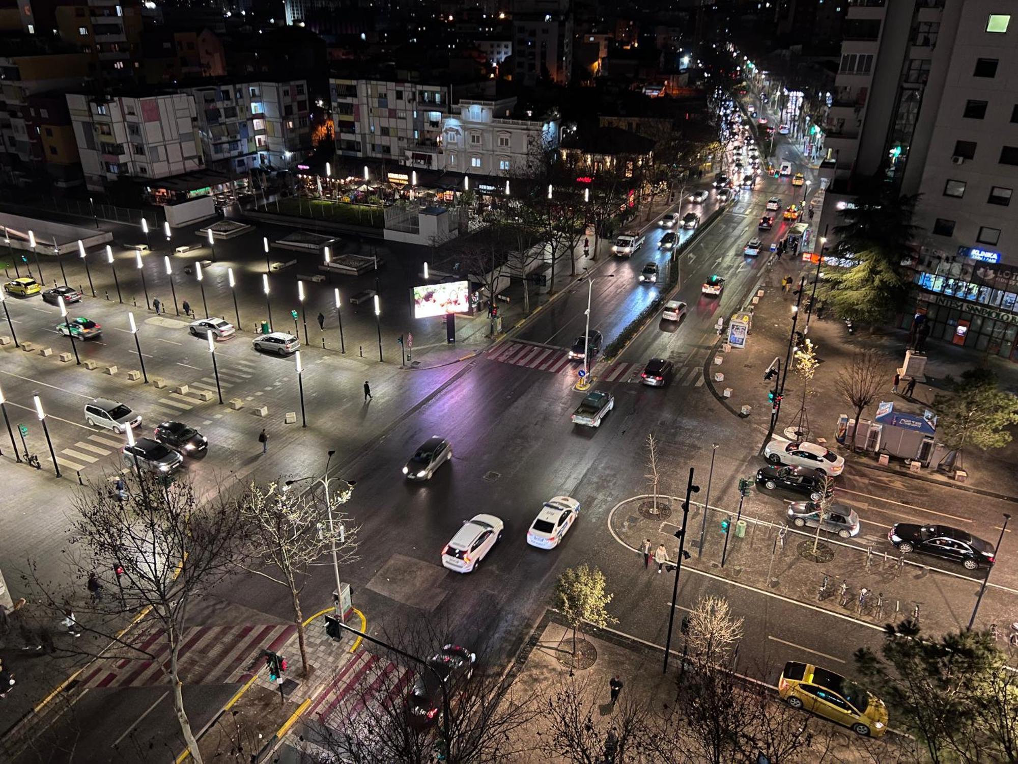 Boulevard Views - Spacious Tirana Apartment Eksteriør billede